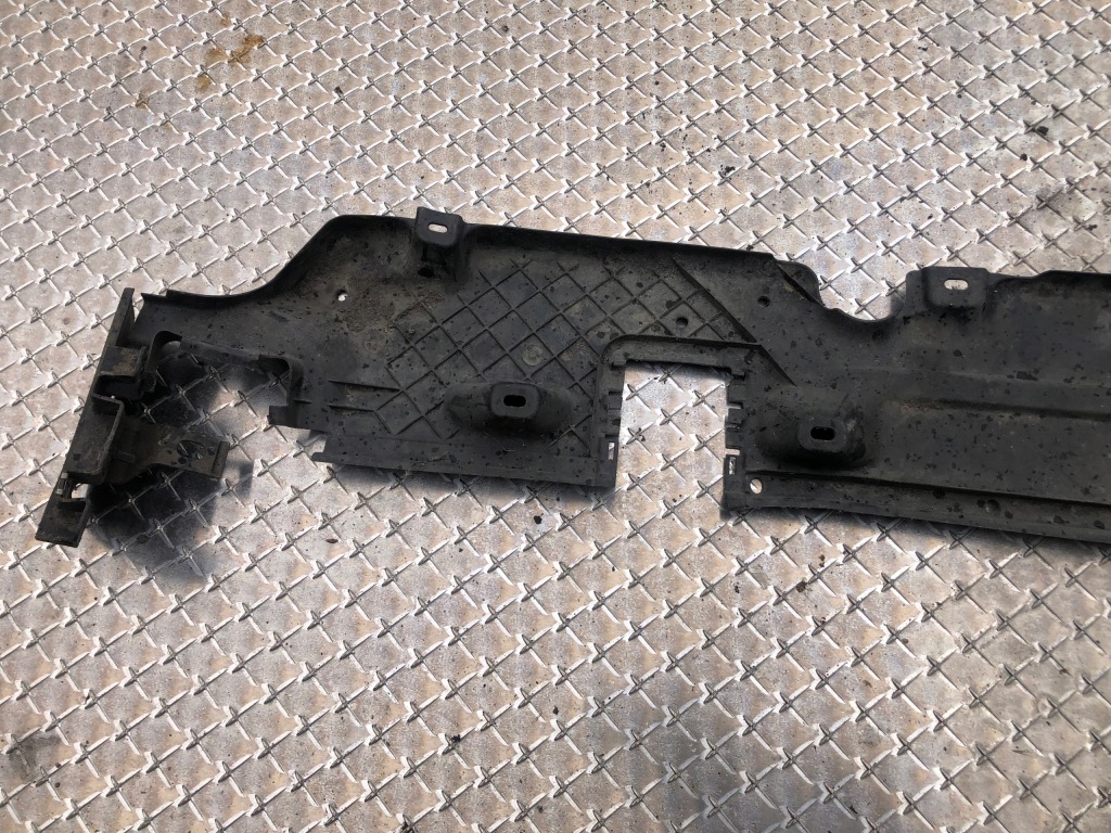 фото №10, Захист підвіска права audi q7 7l8825212d