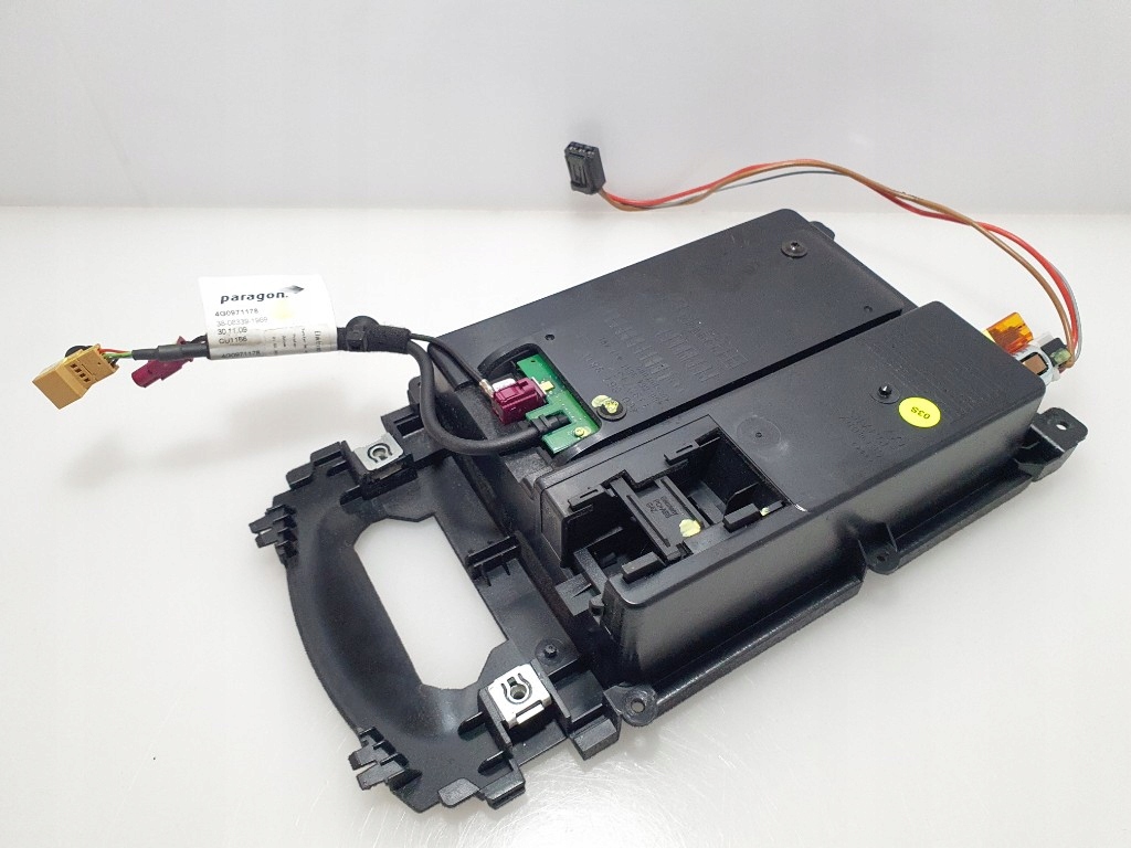 фото №12, Audi a6 c7 4g зарядное устройство телефона индукционная бардачок 4g0864981c super состояние