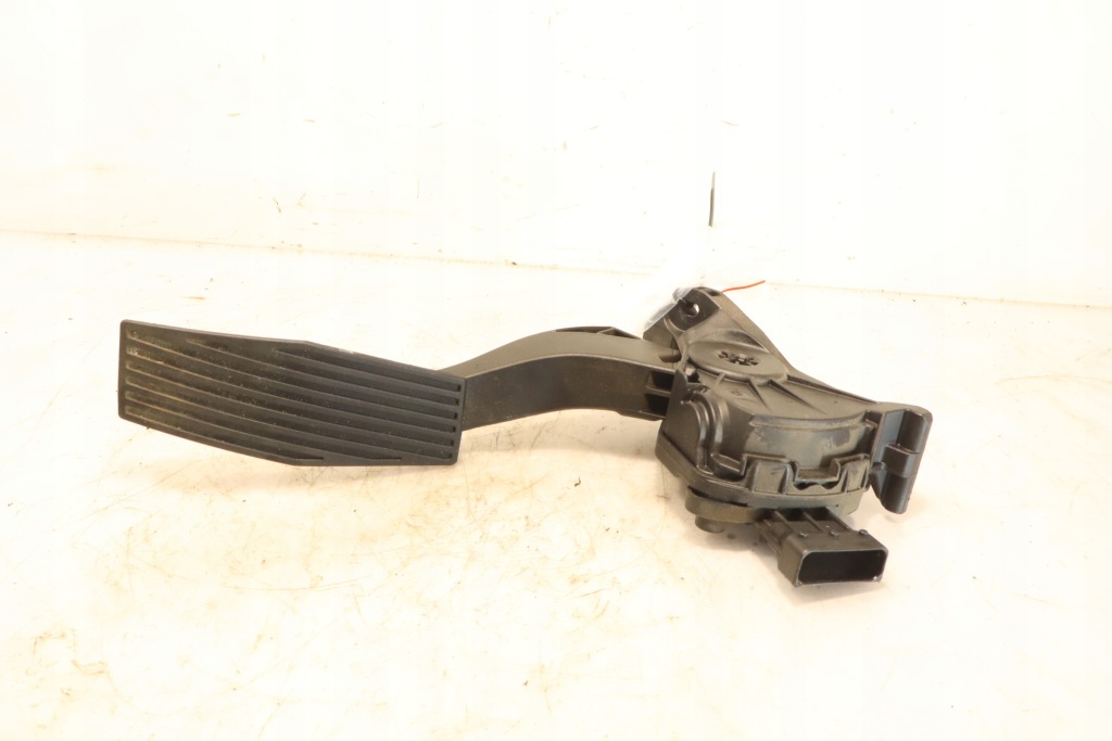 фото №1, Потенциометр газа opel insignia a lift