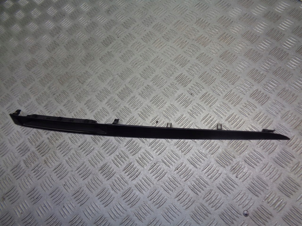 фото №1, Молдинг декоративная панели mazda 3 bk