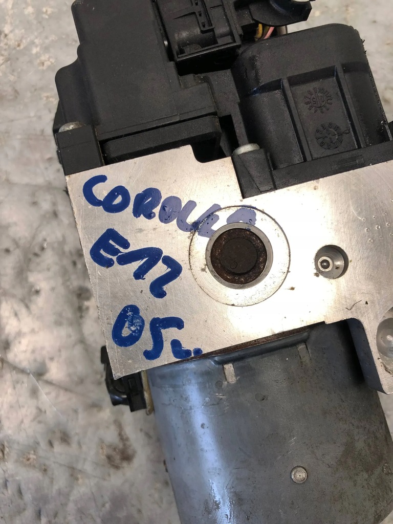 фото №6, Насос abs toyota corolla e12 44510-0d011