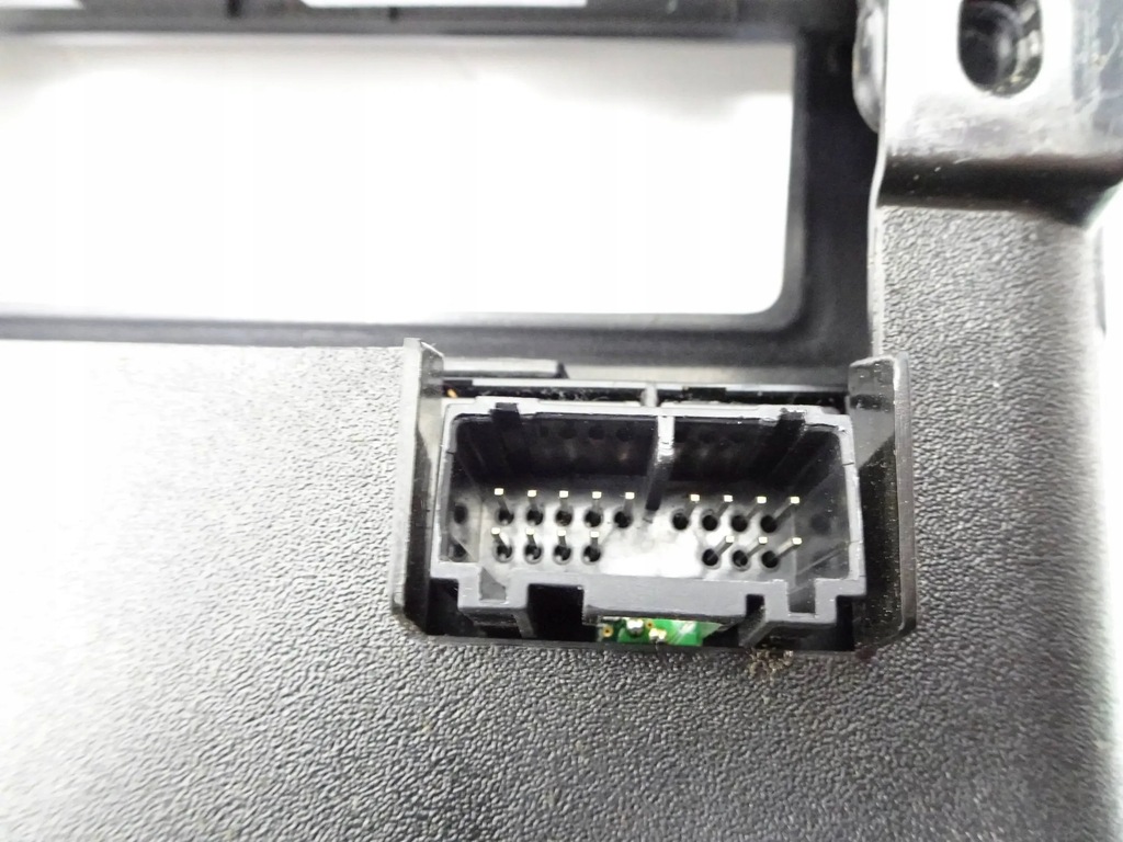 фото №8, Панель радіо обдув volvo c70 ii