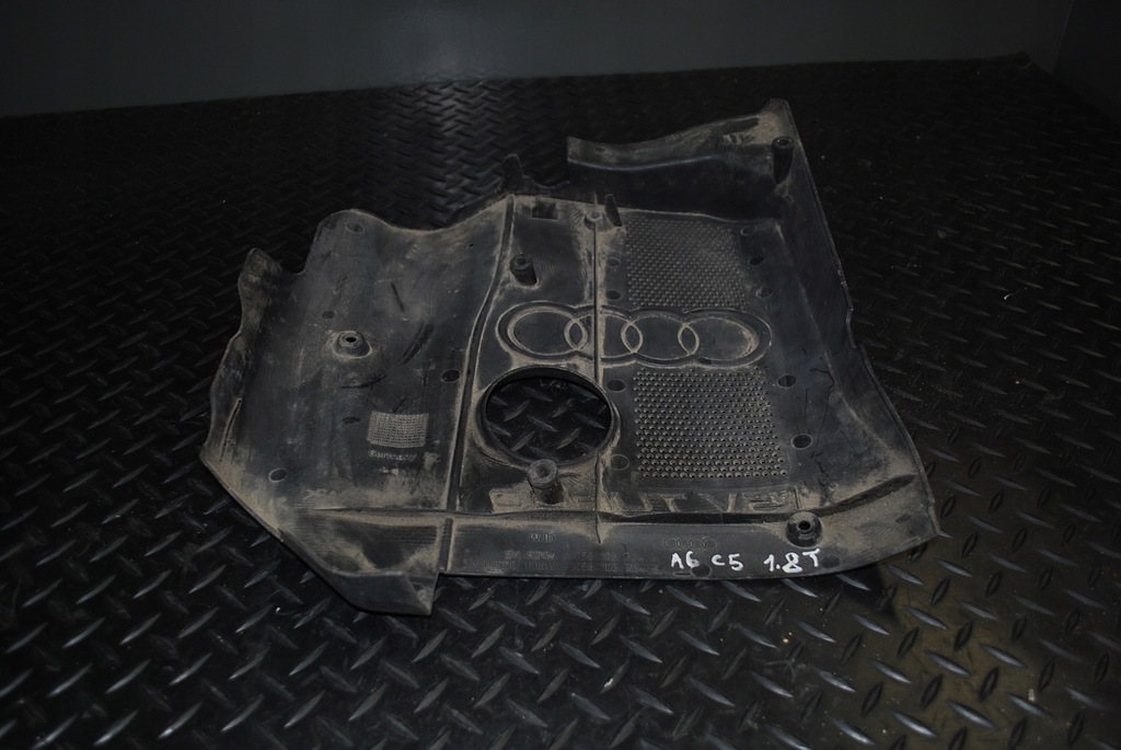 фото №12, Audi a6 c5 кришка двигуна захист 058103724j