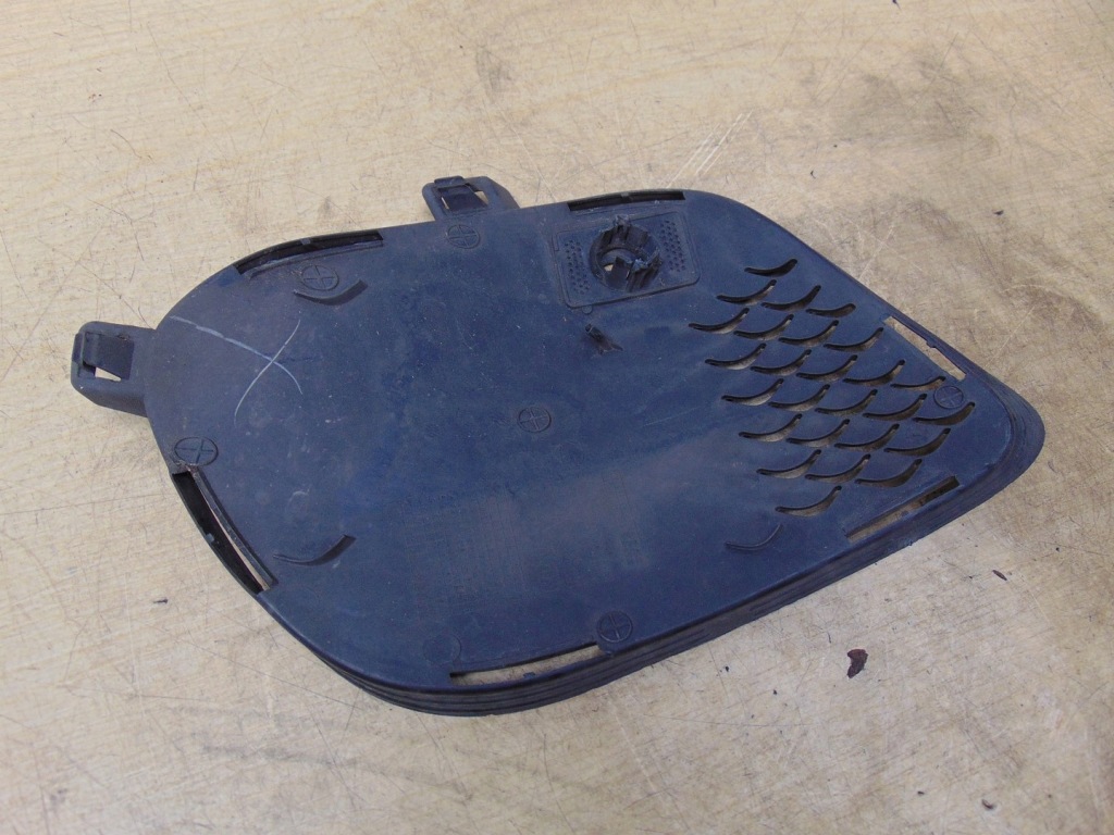 Купити Решітка w бампер права перед mercedes gle a2928855422