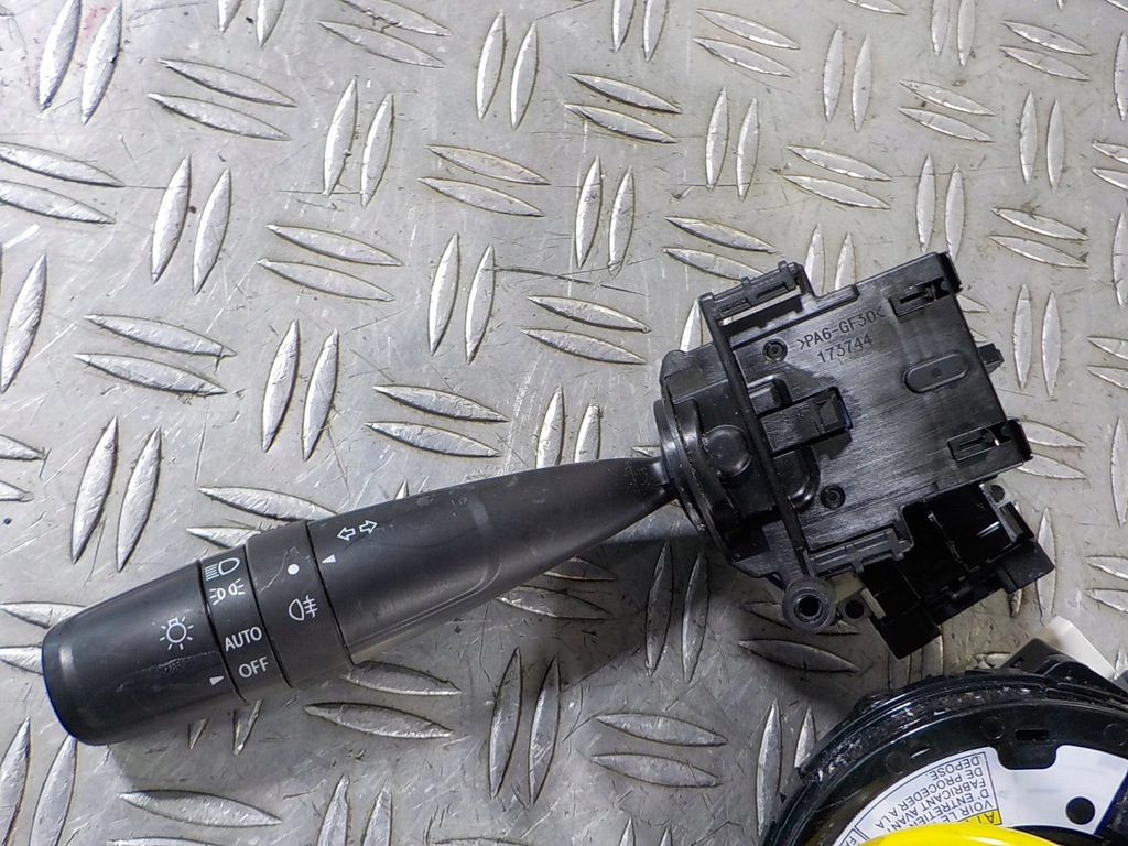 фото №5, Suzuki sx4 s-cross 22- перемикач комбінований