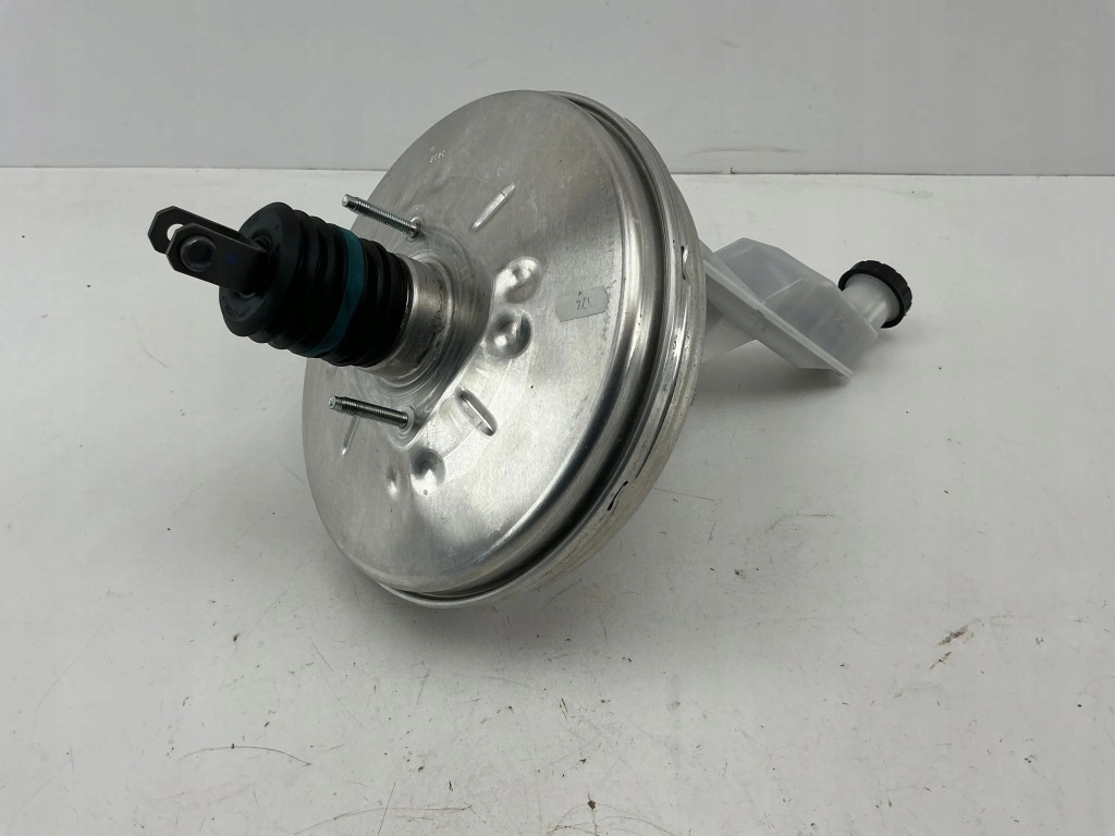 Купить Mercedes-benz a w176 2016 усилитель тормоза