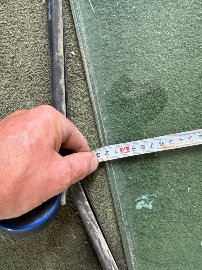 Стекло задний  doka кабина перегородочная renault master 3 movano 3 в Украине