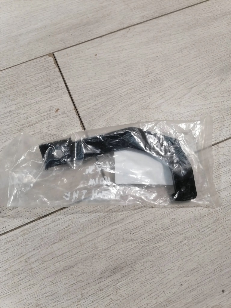 фото №1, Kona кронштейн бампер левый задняя 86635j9000