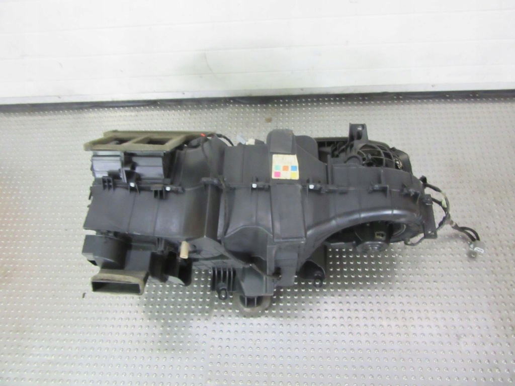 фото №7, Escape ii 2.5i 2010 отопитель воздуходувка корпус