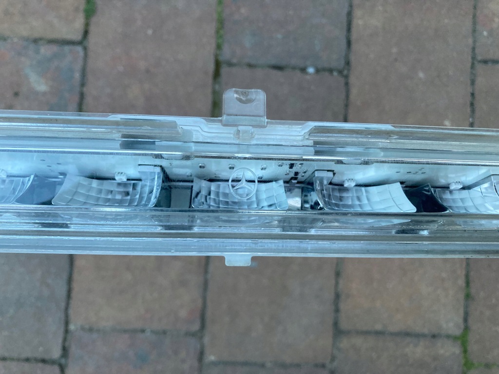 фото №8, Бампер дифузор mercedes w222 s-klasa pdc лампа