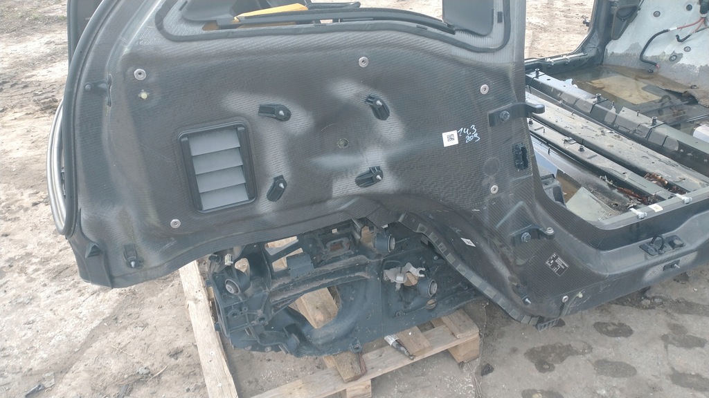 фото №9, Bmw i3 l01 кузов чверть дах задня