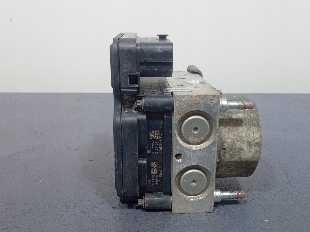 фото №4, Toyota auris ii e18 1.4 d4d насос abs 44540-02510