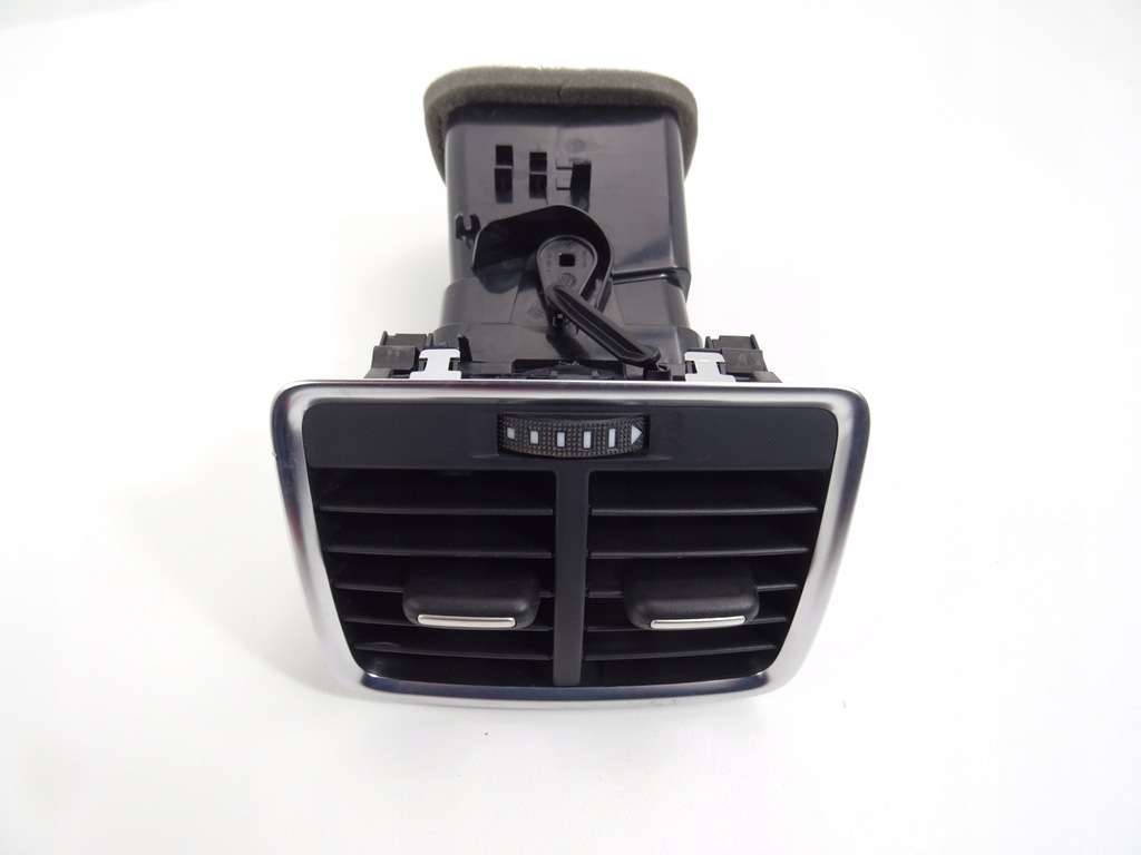 фото №1, Audi q3 lift решітка обдув задня 8u0819203a