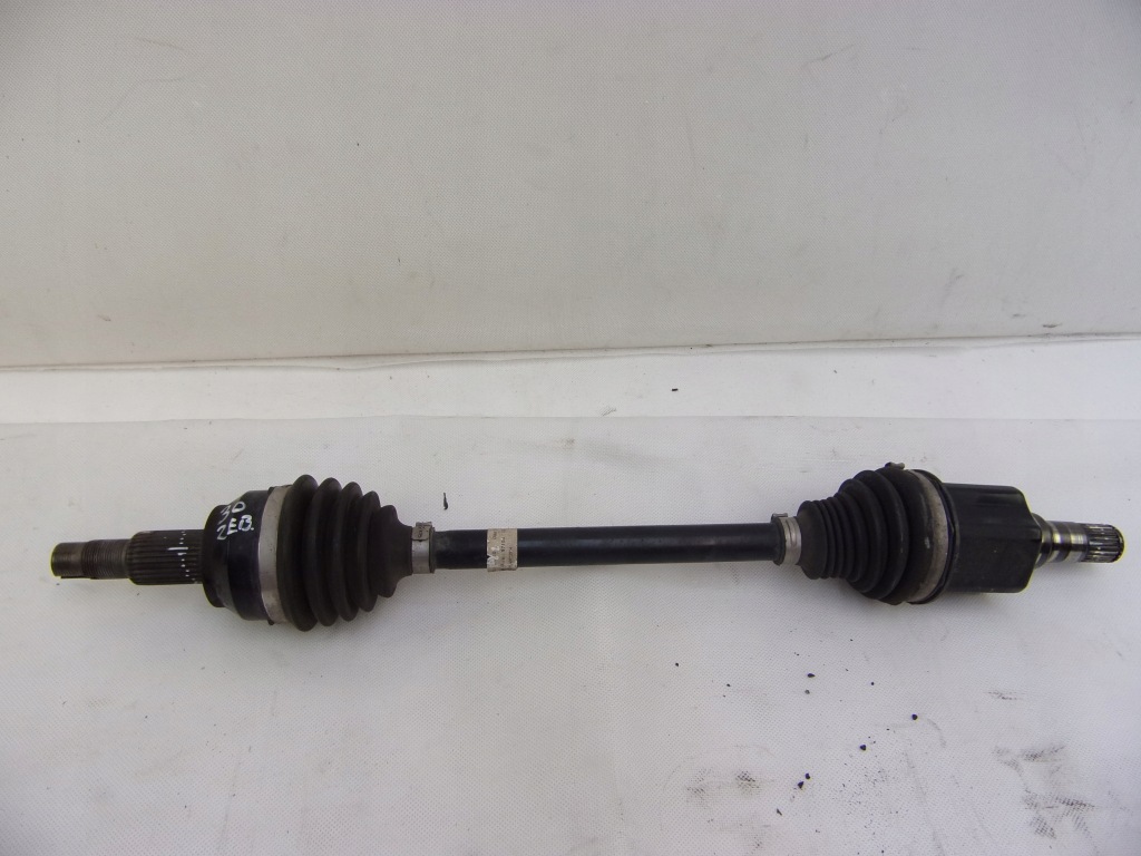 Купити Maserati ghibli 3.0 v6 sq4 14- привідний вал правий перед