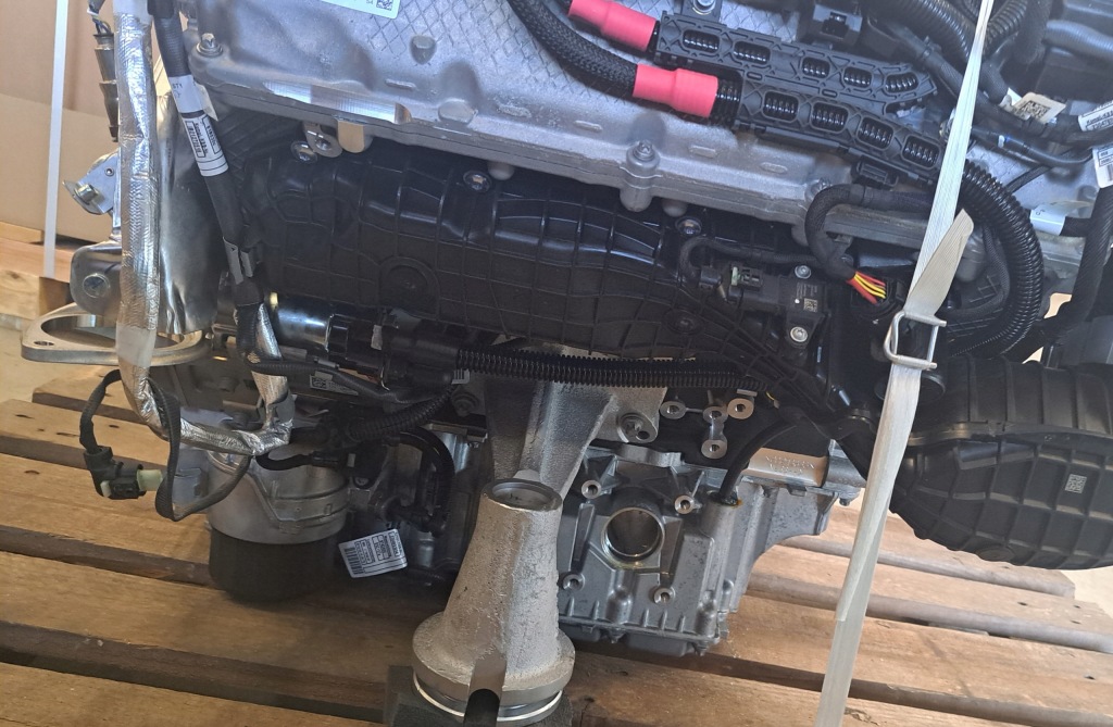 Двигун комплектний  bmw n63b44d g06 g05 g30 x5 x6 x7 m50ixa n63b двигун 530ps Зі Шроту