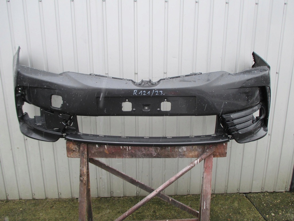 фото №1, Toyota corolla e16 lift 16- бампер перед + решётка