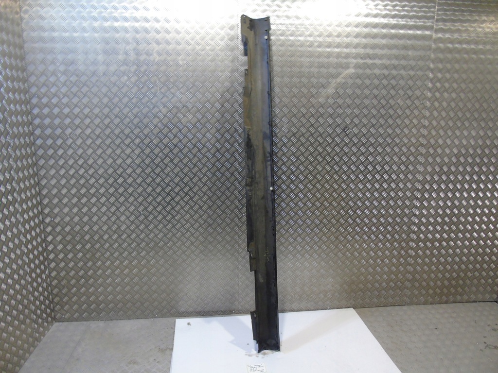 фото №2, Idealna молдинг поріг права toyota verso 1