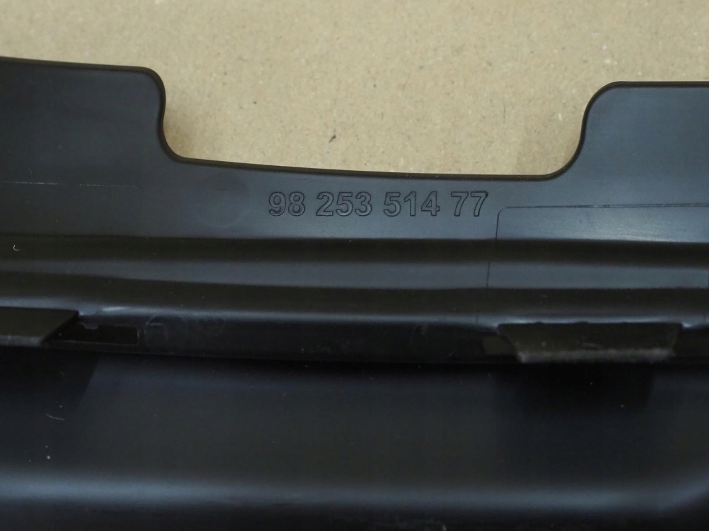 Решётка радиатора заглушка бампера задний  левая citroen c5 aircross 18- 9825351477 с Разборки