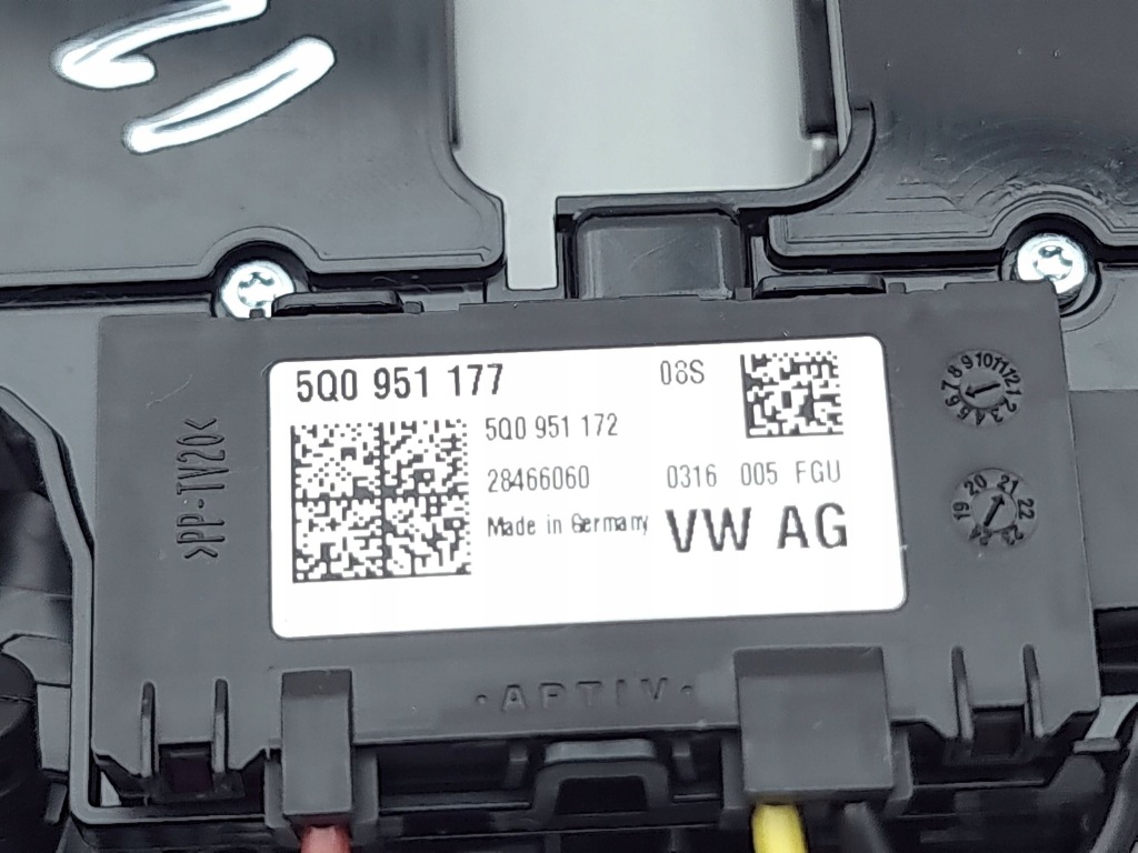 фото №8, Audi a6 s6 c8 4k лампа потолочная 2021 4k0947135ae