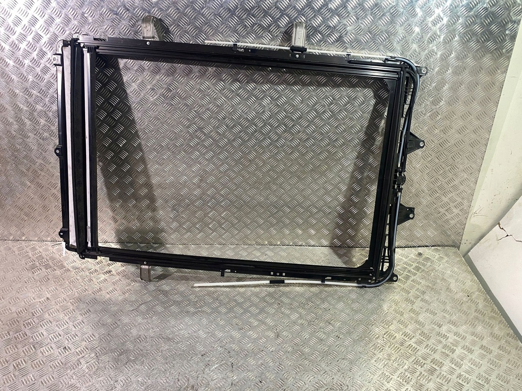 фото №1, Lexus nx i 300h 14-21 шторка крыша панорама a045797