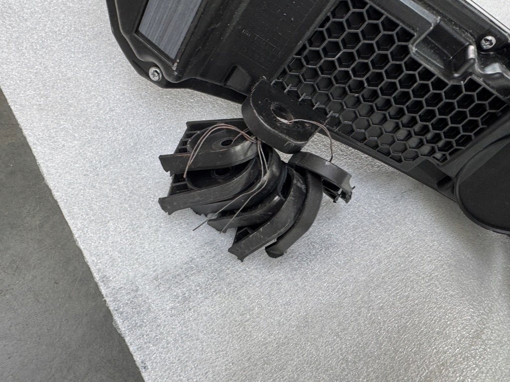 фото №11, Mg marvel r лампа передняя средняя full led 218-40161