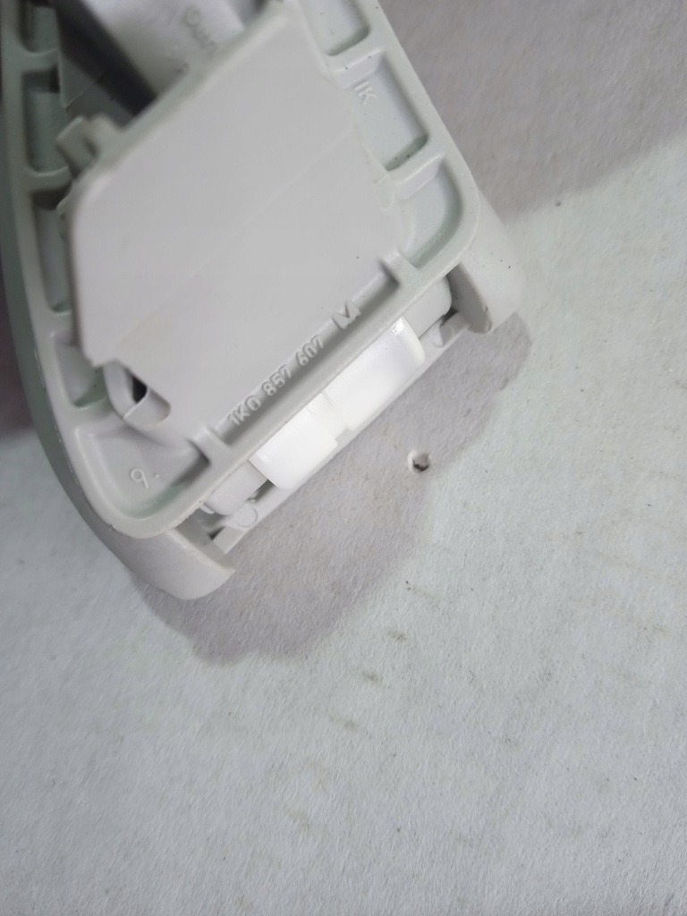 фото №7, Vw passat golf ручка кронштейн перед 1k0857607m