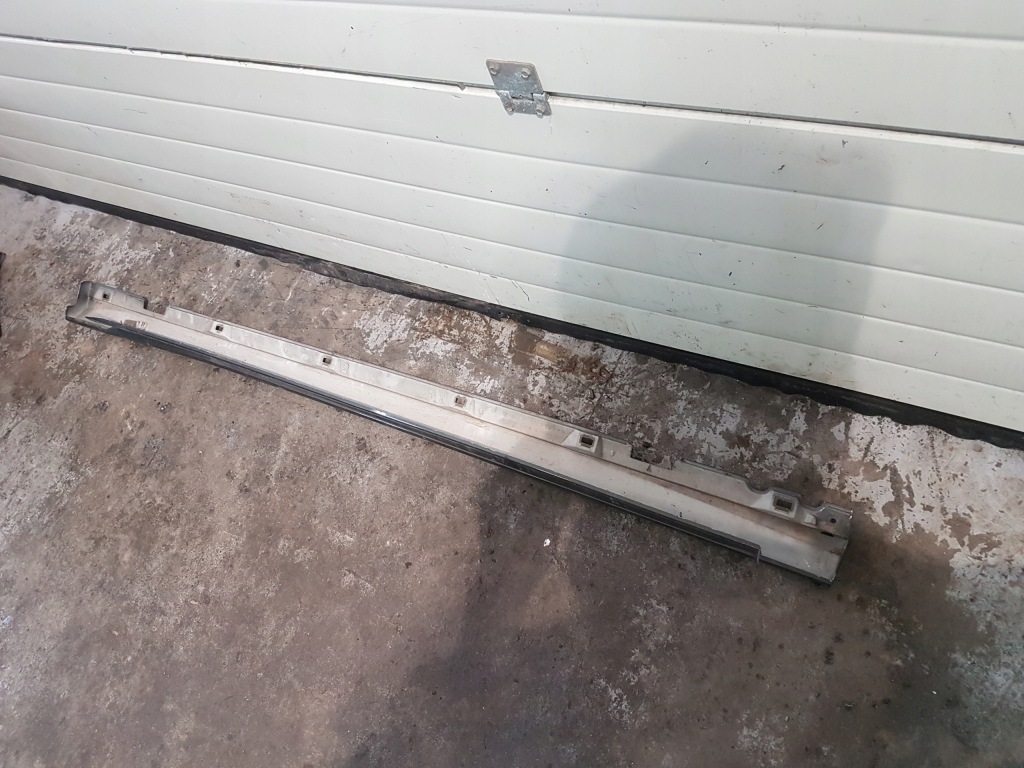 Ford focus mk4 порог накладка порог правый  st line в Украине