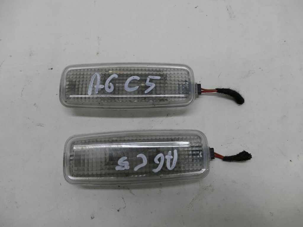 фото №1, Лампа освітлення кабіни audi оригінальний номер 8l0947105a