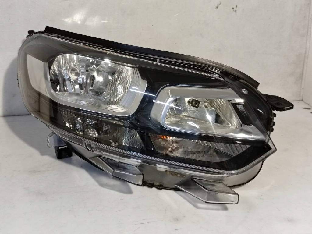 фото №1, Лампа передняя правая citroen jumpy iii-16r