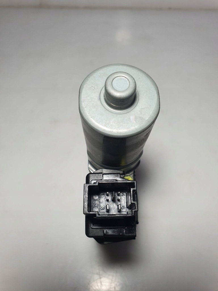 фото №14, Audi a4 b9 2017r avant моторчик люк 1735684e панорама super состояние