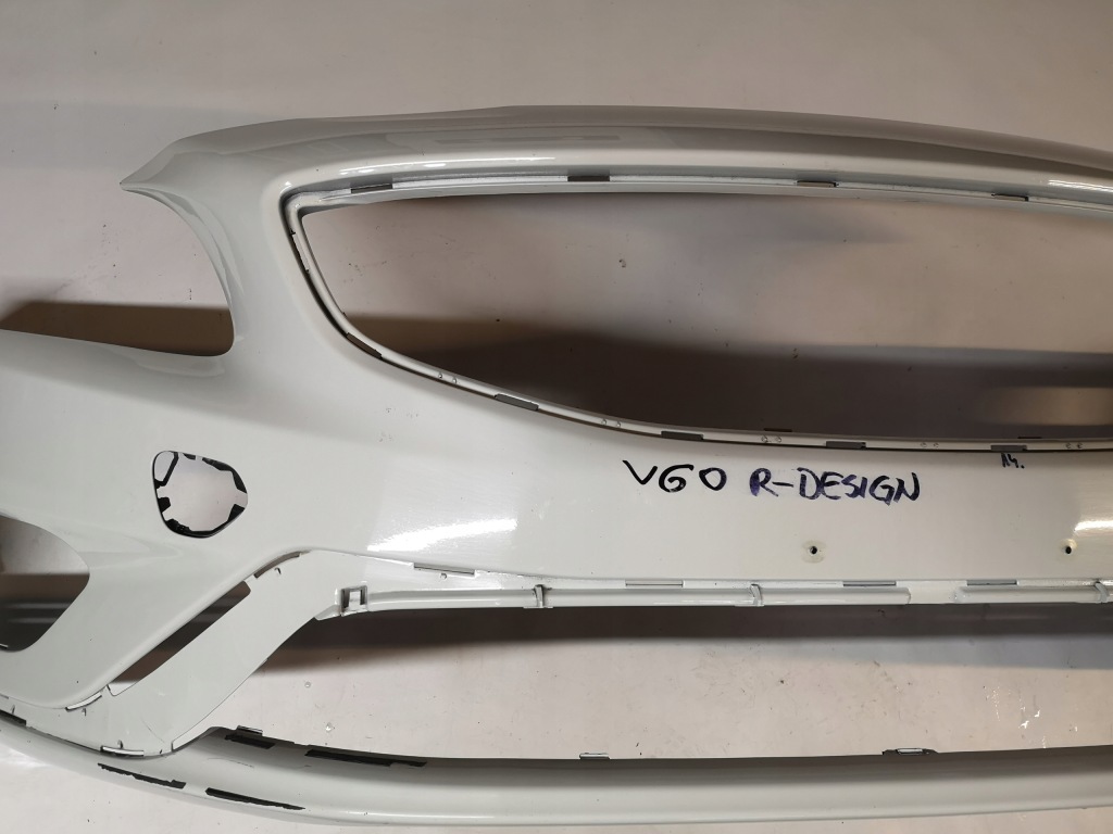 фото №6, Volvo v60 lift r-design - бампер перед polecam