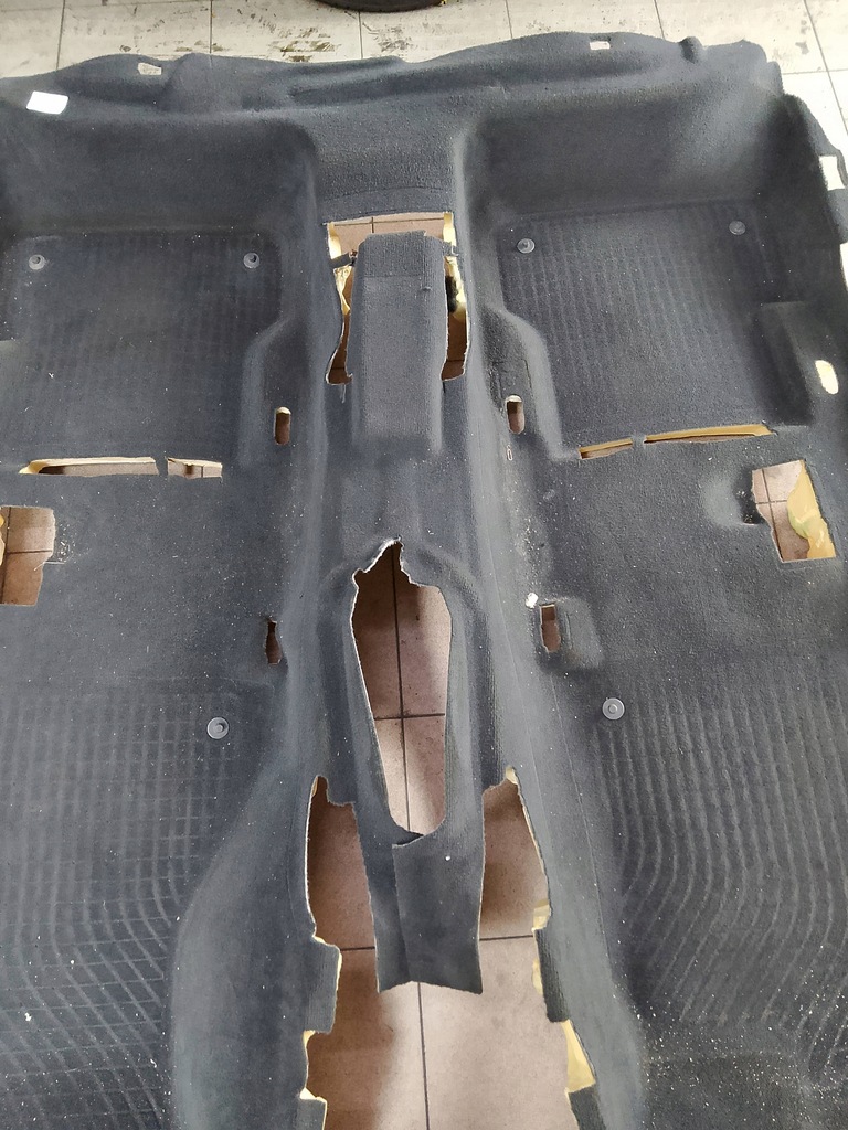 фото №6, Audi a6 c7 avant коврик обшивка пол салона czarna 4g1863021