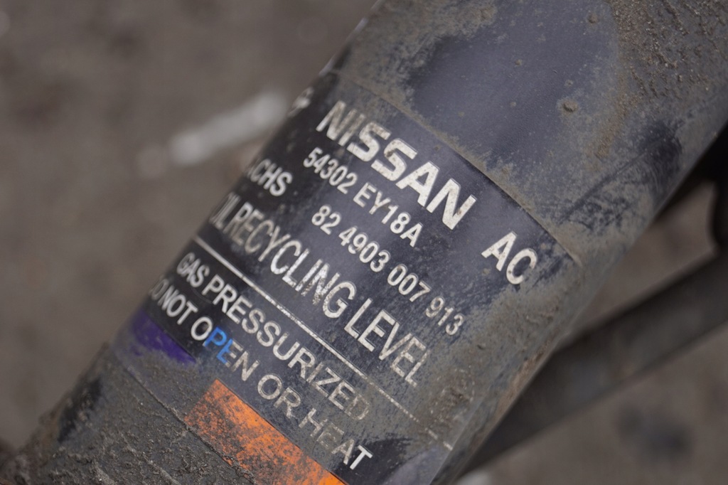 фото №10, Поворотный кулак правый перед nissan qashqai j10 1.5 dci