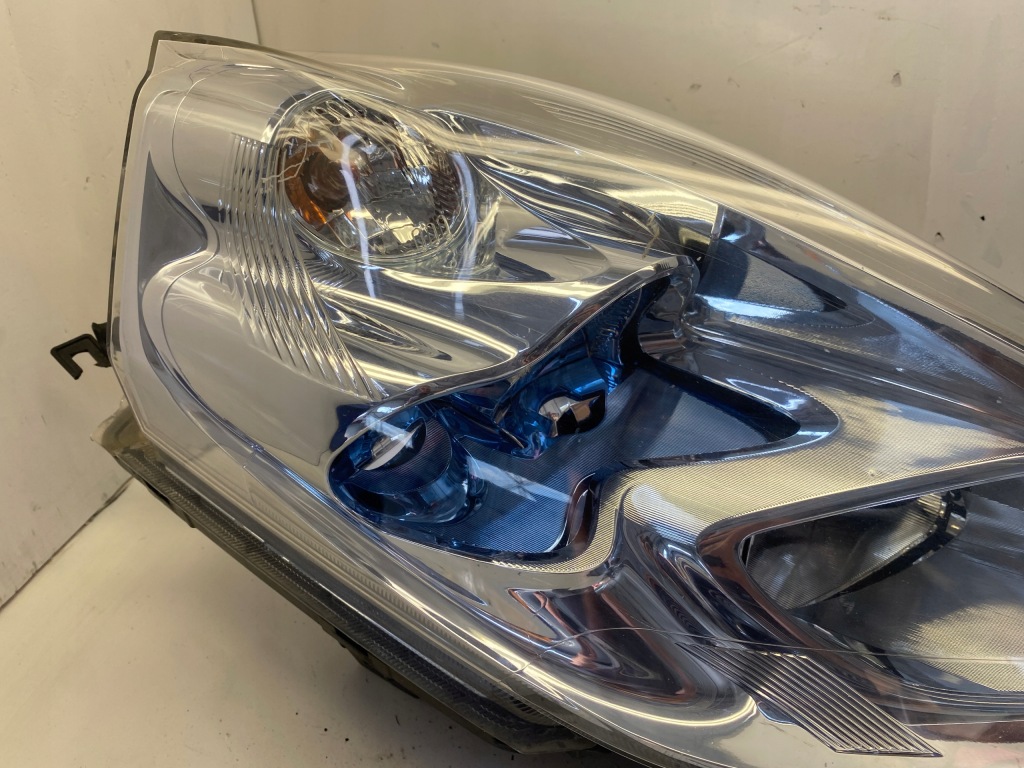 фото №3, Nissan leaf i лампа правый перед led