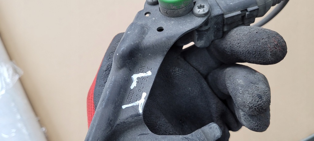 фото №7, S6 c7 4g lift a6 датчик выравнивание лампа левый задняя s7 4g a7