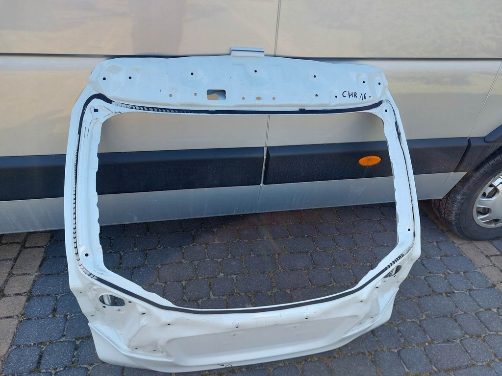 фото №2, Toyota chr крышка багажника задняя