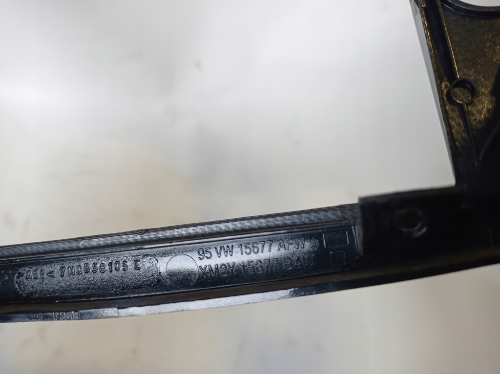 фото №11, Рамка защита панели консоли радио ford galaxy 7m0858105e