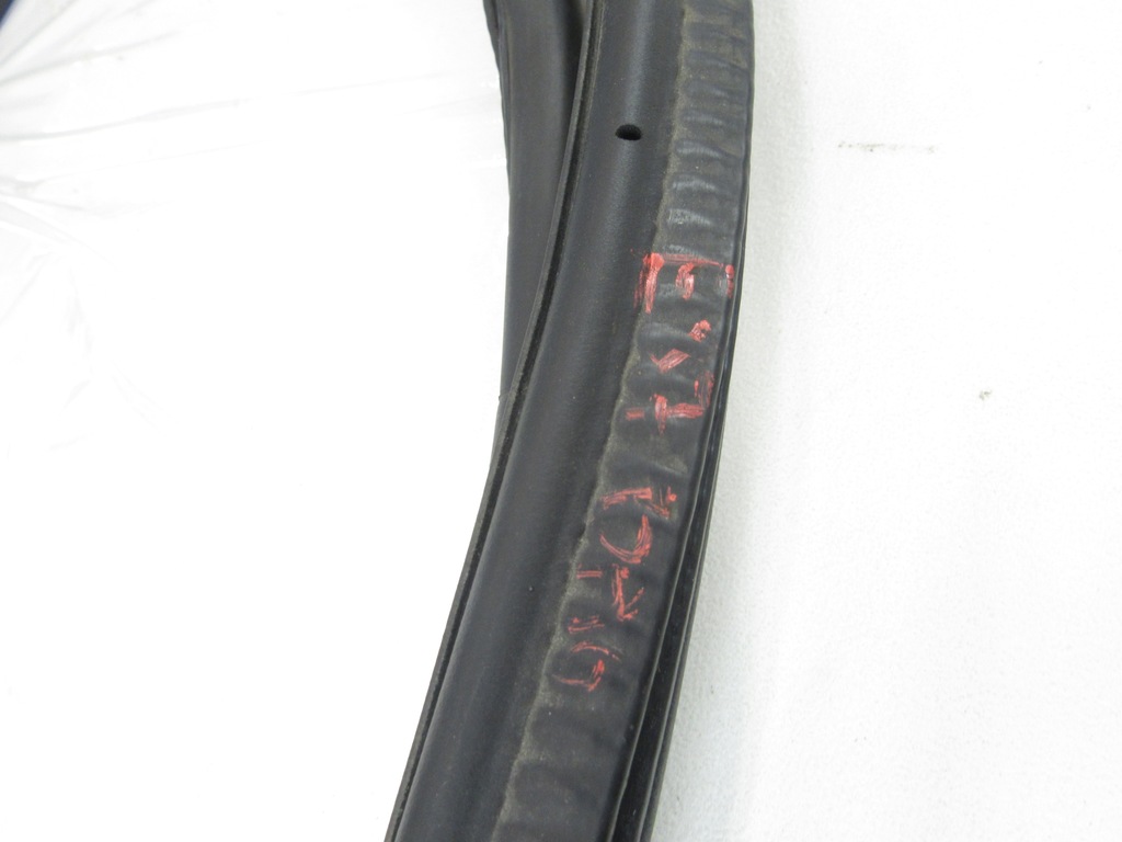 фото №6, Прокладка кришки багажника bmw seria 1 e87