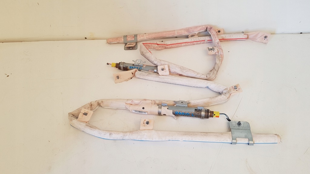 фото №1, Skoda rapid liftback шторка безпеки права orginal