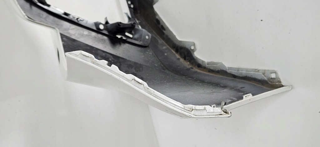 фото №10, Бампер передний corolla e21 lift 22- hb kombi pdc