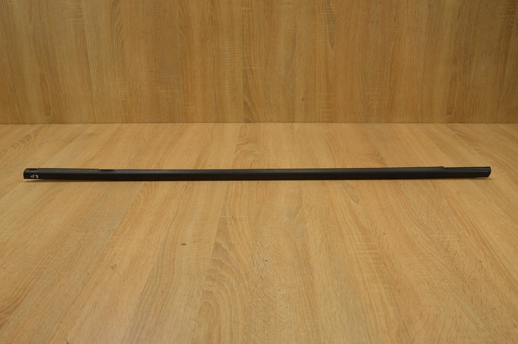 фото №1, Молдинг уплотнитель дверь левый перед orlando