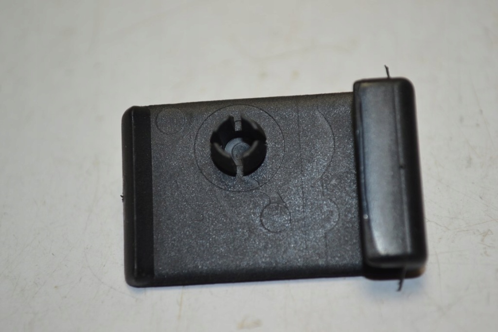 Mercedes w124 r129 направляющая замка капот поперечина перед в Украине