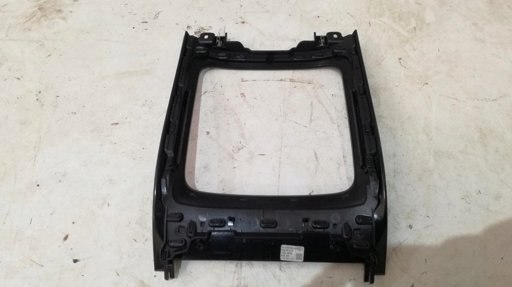 фото №7, Mercedes w223 dekor консоли рамка a2236809701