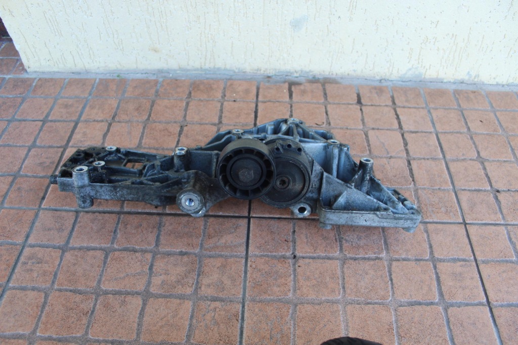 Кронштейн основание генератора ford s-max mk1 2.2 tdci 9661310080-g Цена
