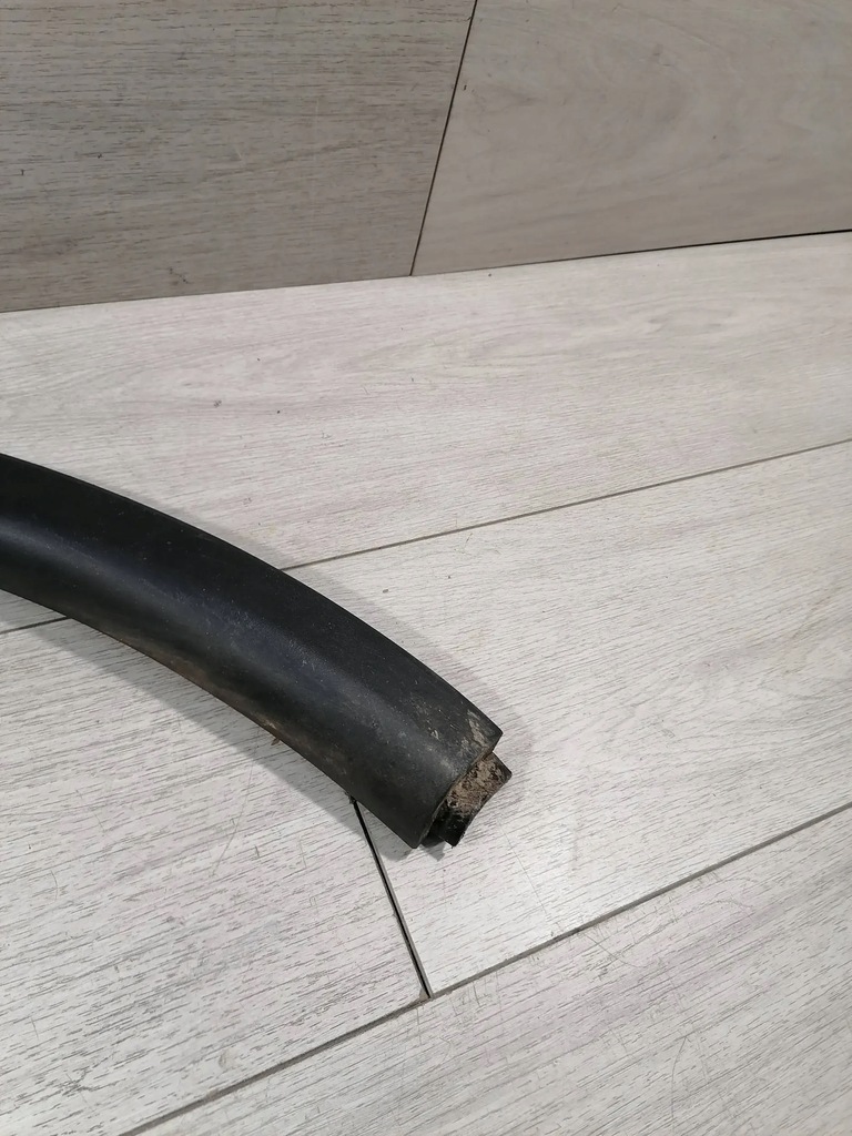 фото №8, Tesla y молдинг крыло левый задняя 1494187-00-b