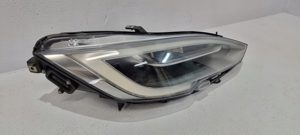 Фара правый перед передняя tesla s рестайлинг  full led 16-20 Доставка