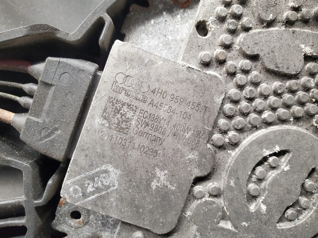 фото №11, Audi a6 s6 c7 4g 4h0121003l с передний вентиляторы