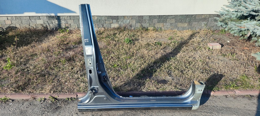 фото №1, Nissan note e12 поріг блок двигуна правий