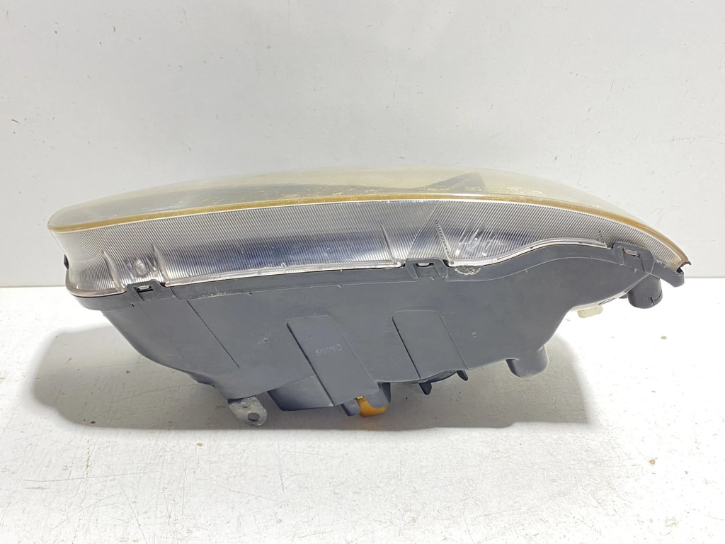 фото №13, Hyundai elantra 2004 перед сторона ліва лампи передні