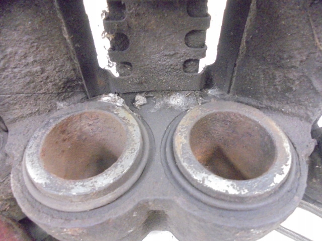 фото №8, Renault master ii суппорт тормозной перед правый 2.5d bosch